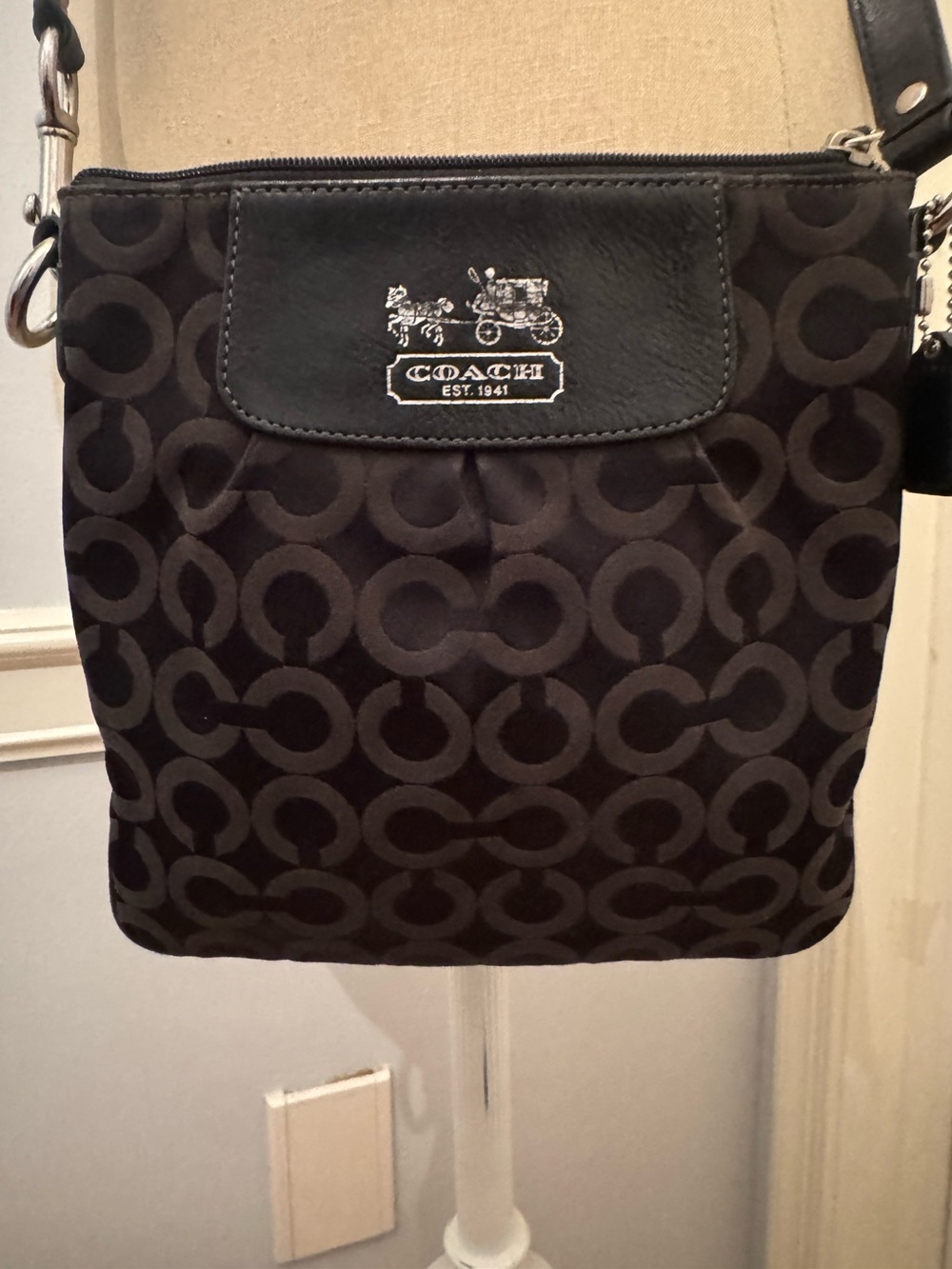 Y2K-Coach Signature Swingpack Messenger Crossbody Bag